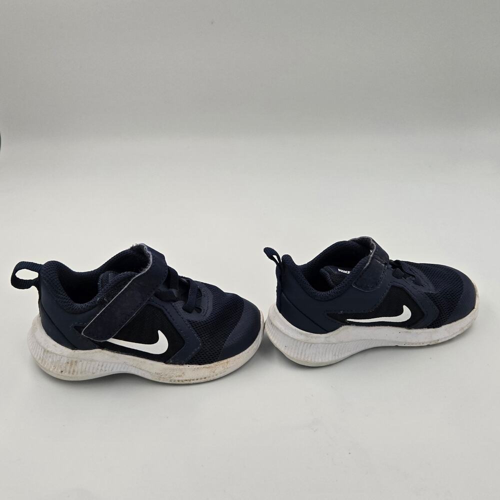 Nike Toddler Sneakers Shoes in Navy Blue Size 5C